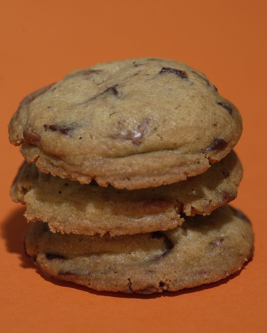 Chocolate Chunks - كوكيز بنوعين من قطع الكاكاو