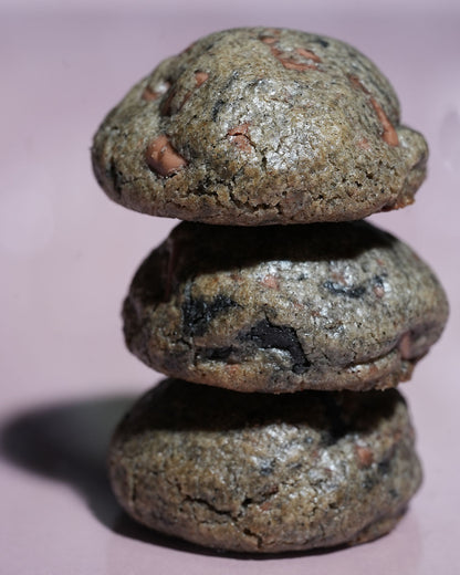 Black Sesame Milk Chocolate - سمسم أسود وكاكاو بالحليب